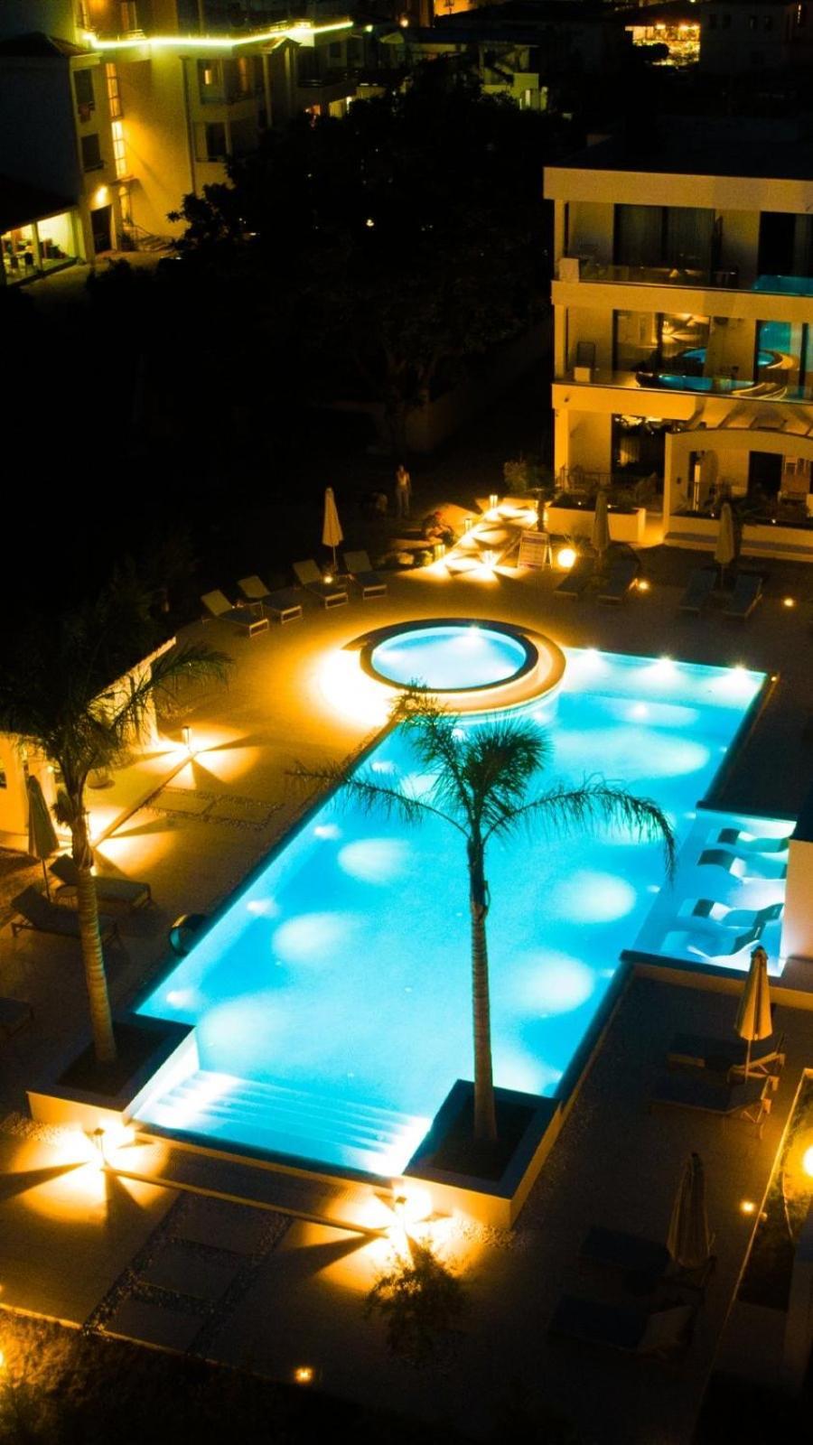 Apartments Stanaj ウルツィニ エクステリア 写真