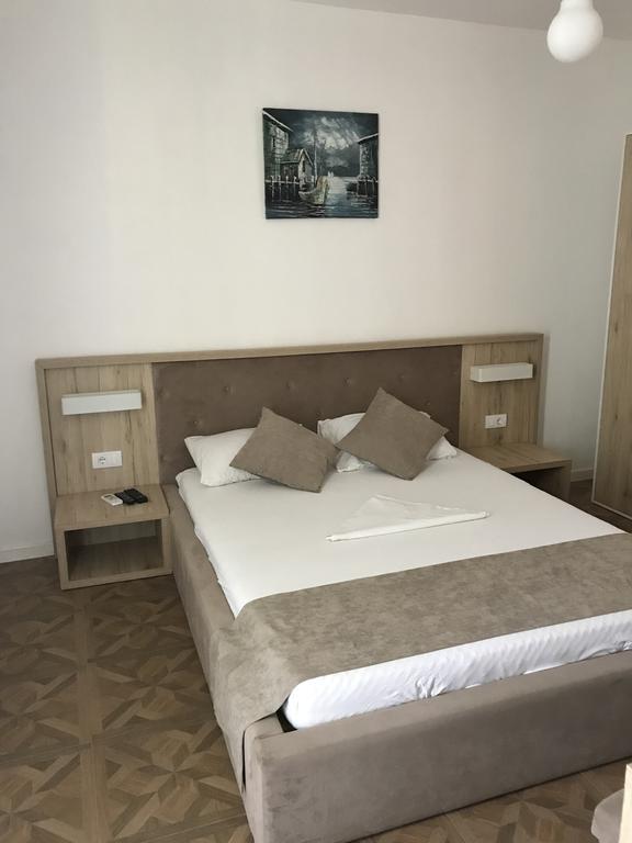 Apartments Stanaj ウルツィニ エクステリア 写真