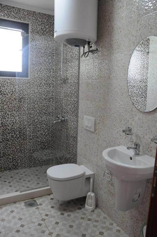 Apartments Stanaj ウルツィニ エクステリア 写真